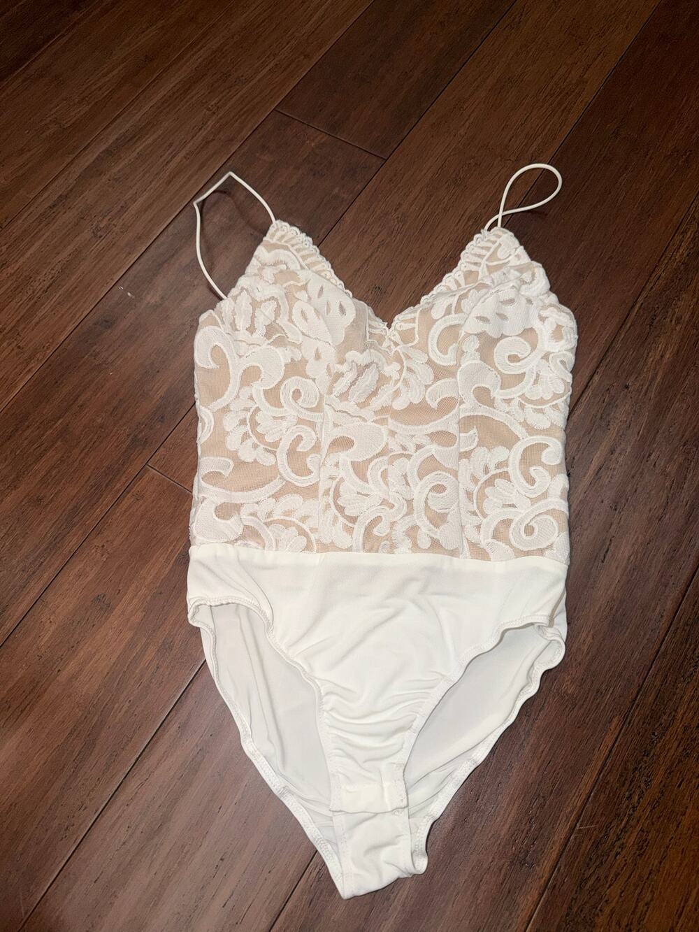 Boutique white lace bodysuit  Hello Molly 4